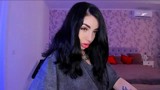 Snapshot of NancyLovee_ chatting on June 2026 01:44:02 PM NancyLovee online show from June 2026 01:44:02 PM