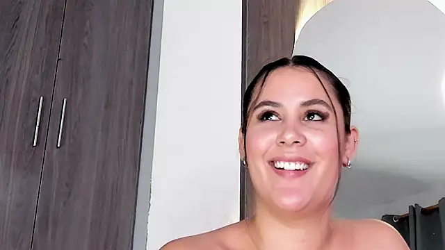 Snapshot of LexyRobert chatting on February 2025 11:36:02 PM LexyRobert online show from February 2025 11:36:02 PM