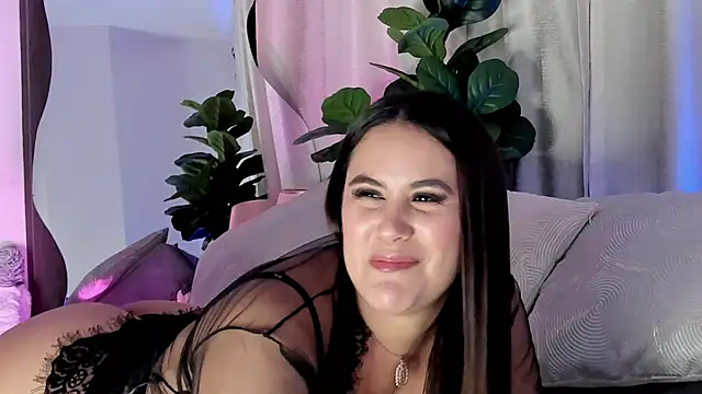 Snapshot of LexyRobert chatting on February 2025 12:10:01 AM LexyRobert online show from February 2025 12:10:01 AM