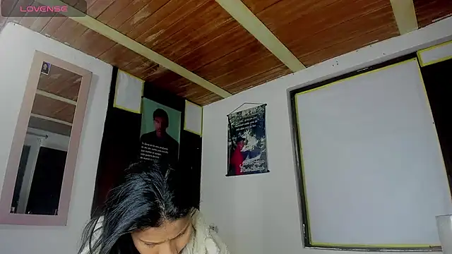 Snapshot of Nenita_Hot_ chatting on September 2025 09:53:02 PM Nenita Hot  online show from September 2025 09:53:02 PM