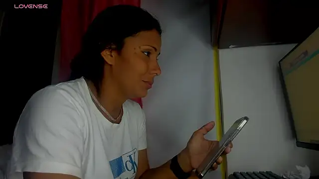 Nenita Hot  online show from January 2026 09:31:01 PM