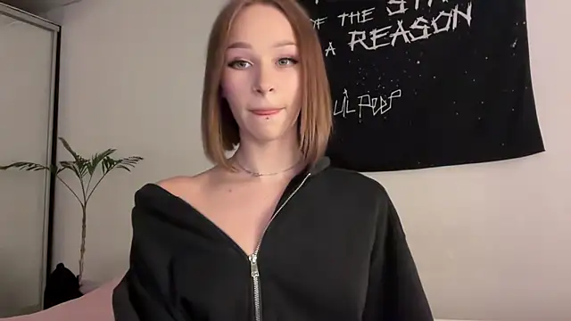 ur molly online show from April 2026 12:34:02 PM