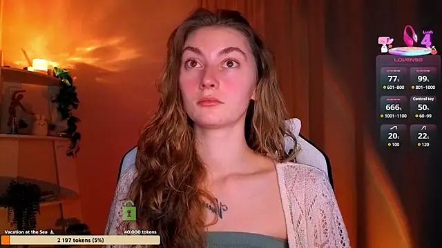 lady curls online show from April 2026 10:01:02 PM