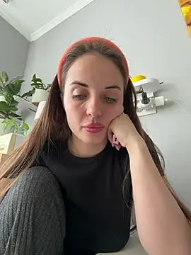 AmiLavs online show from April 2026 10:04:02 AM