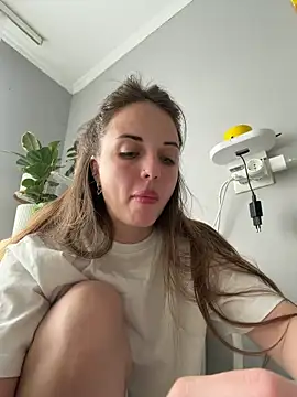 AmiLavs online show from April 2026 11:01:01 AM