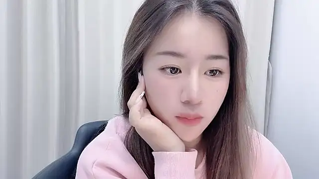 chloe-01 online show from December 2024 03:28:02 PM