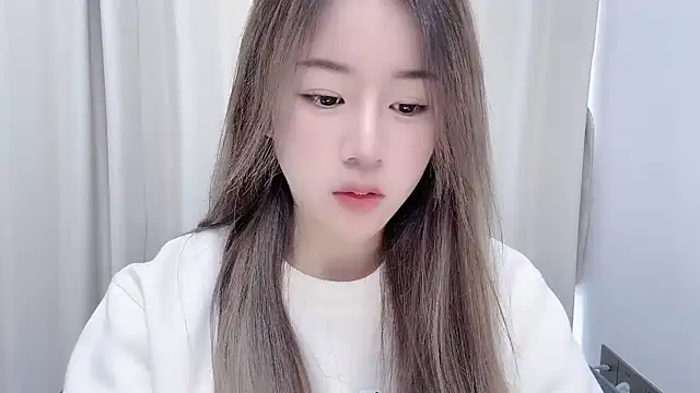 chloe-01 online show from December 2024 04:45:02 AM