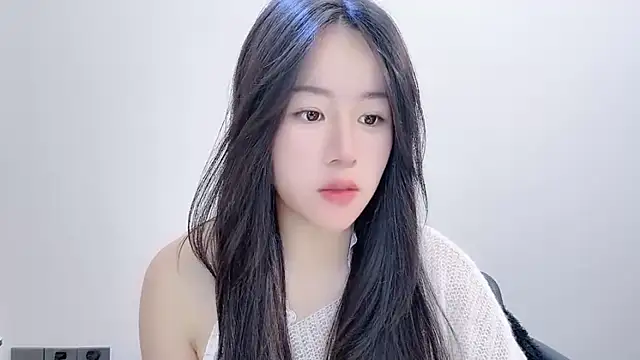 chloe-01 online show from December 2025 04:07:02 AM