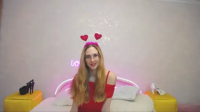 KlaryBrait online show from February 2025 05:14:01 PM