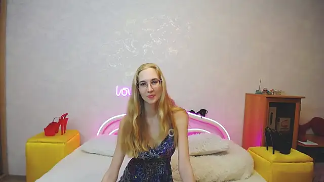 KlaryBrait online show from March 2025 06:20:02 PM