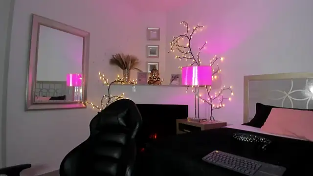 NattashaHotson online show from February 2025 08:38:01 AM