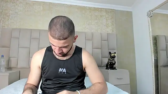 MaximusDick1  online show from October 2025 04:29:02 AM