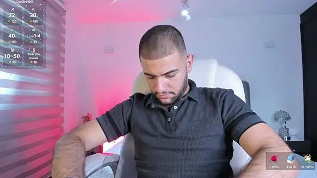 MaximusDick1  online show from February 2026 12:15:02 PM