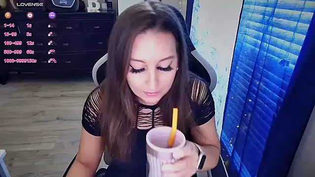 Brooklyn Bee online show from October 2025 07:59:01 PM