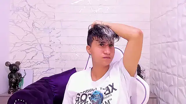 Im Milan Rs online show from February 2025 03:12:02 AM