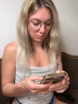 carlaaa online show from May 2026 08:58:02 PM