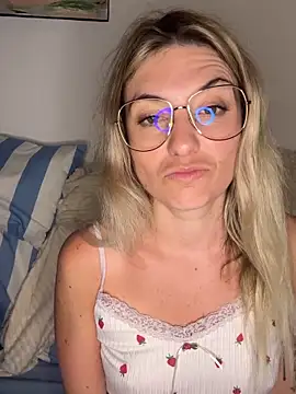 carlaaa online show from May 2026 09:21:02 PM