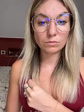 carlaaa online show from July 2026 08:19:01 PM