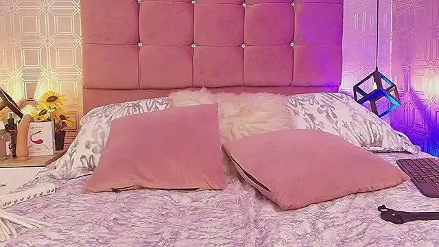 Lilith Vera online show from March 2025 07:22:01 PM