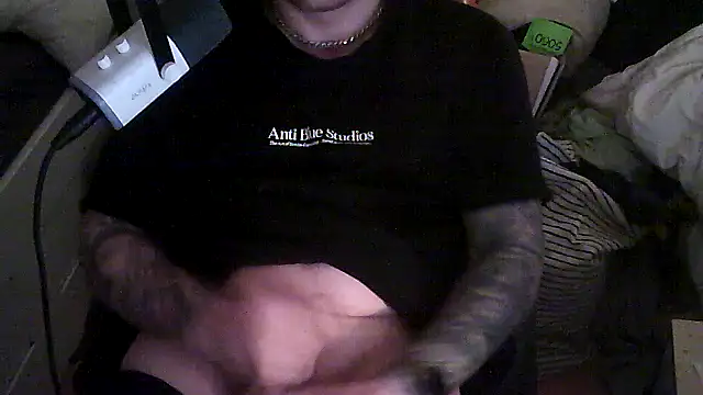 Snapshot of gezelligesiebren chatting on March 2026 06:35:01 AM gezelligesiebren online show from March 2026 06:35:01 AM