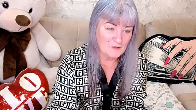 SiberiabBerry online show from November 2025 03:02:01 PM