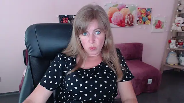 Hot Milady online show from June 2026 07:53:02 AM