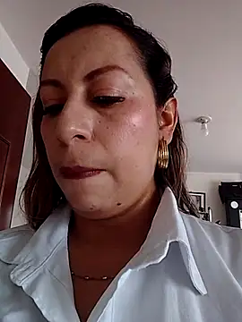 Snapshot of Katalina_S3xy chatting on October 2025 01:08:02 PM Katalina S3xy online show from October 2025 01:08:02 PM