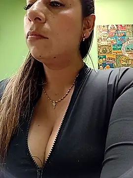 Snapshot of Katalina_S3xy chatting on October 2025 06:52:02 PM Katalina S3xy online show from October 2025 06:52:02 PM