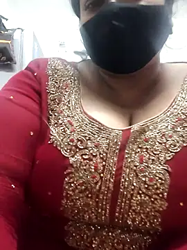 zeepe19 online show from November 2025 05:04:01 PM