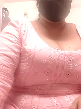 zeepe19 online show from November 2025 06:18:01 PM