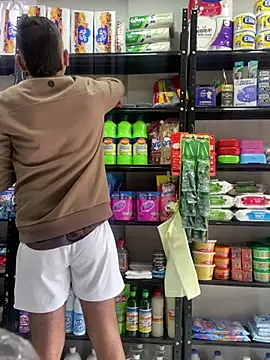 JuanZapata33 online show from January 2025 05:37:01 PM