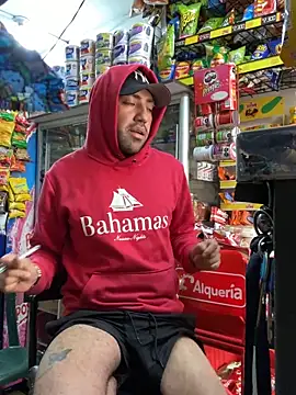 JuanZapata33 online show from March 2026 10:16:02 PM