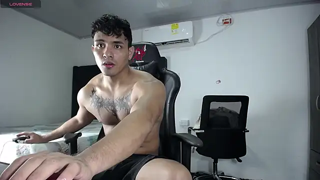 man dur07 online show from December 2024 08:50:01 PM