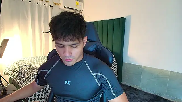 man dur07 online show from December 2025 12:05:01 AM