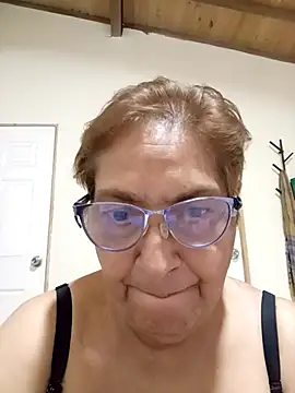 florecita69 online show from December 2025 03:10:01 PM