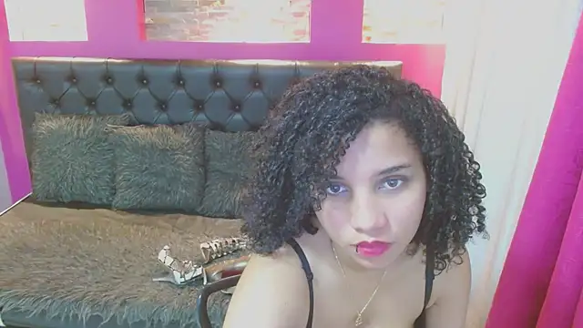 Snapshot of Mayaa_ross chatting on December 2024 09:08:02 AM Mayaa ross online show from December 2024 09:08:02 AM