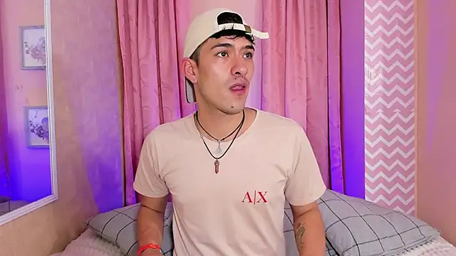 Snapshot of Ryan_Clark_ chatting on December 2024 08:21:02 PM Ryan Clark online show from December 2024 08:21:02 PM