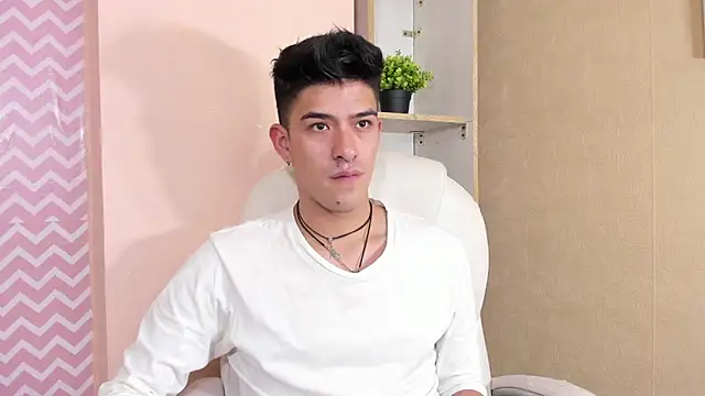 Snapshot of Ryan_Clark_ chatting on January 2025 05:59:01 PM Ryan Clark online show from January 2025 05:59:01 PM