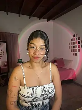 Arteatenea   online show from January 2025 05:19:01 AM