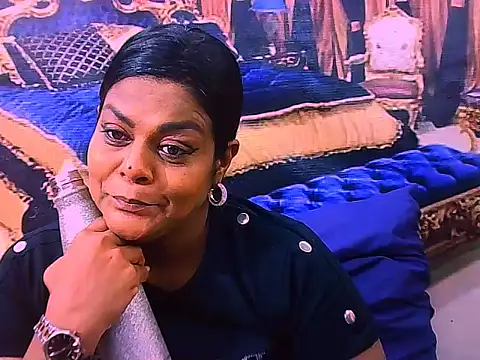 indianCherryPie online show from February 2026 06:53:01 PM