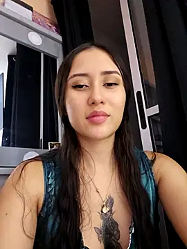 Snapshot of Selena_blake chatting on November 2025 11:38:01 PM Selena blake online show from November 2025 11:38:01 PM