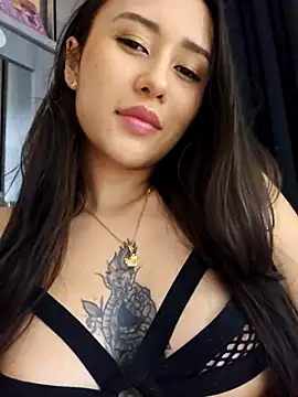 Snapshot of Selena_blake chatting on November 2025 11:18:02 PM Selena blake online show from November 2025 11:18:02 PM