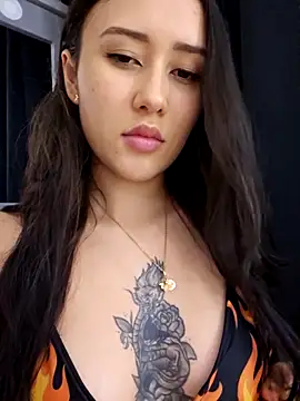 Snapshot of Selena_blake chatting on November 2025 11:51:02 PM Selena blake online show from November 2025 11:51:02 PM