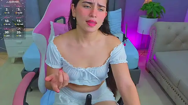 Snapshot of angelica_dymond chatting on November 2025 12:34:01 PM angelica dymond online show from November 2025 12:34:01 PM