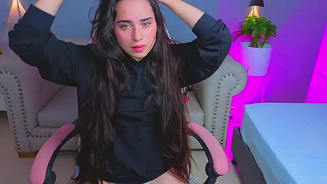 Snapshot of angelica_dymond chatting on December 2025 12:10:01 PM angelica dymond online show from December 2025 12:10:01 PM