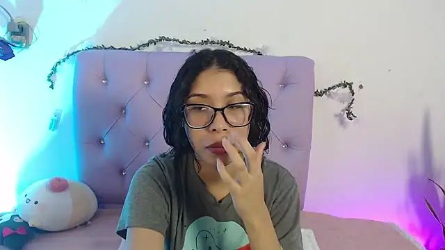 AmberJeong online show from January 2025 10:45:01 PM