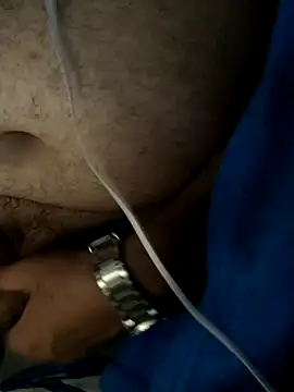 Leocesar37 online show from March 2026 05:09:02 PM