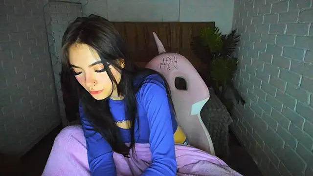 Roxanne tay online show from December 2024 01:26:02 AM