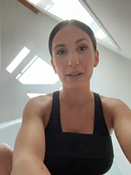 lola tentatiion online show from May 2026 07:25:01 AM