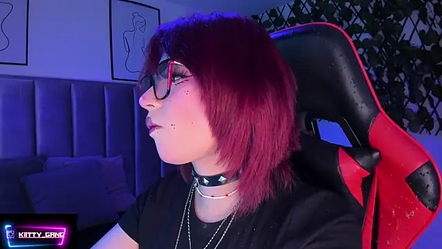 Kitty Gang online show from October 2025 02:31:02 AM